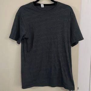 ‼️Free w/Purchase‼️ NWOT Dark Grey Short Sleeve Crew Neck Plain T Shirt